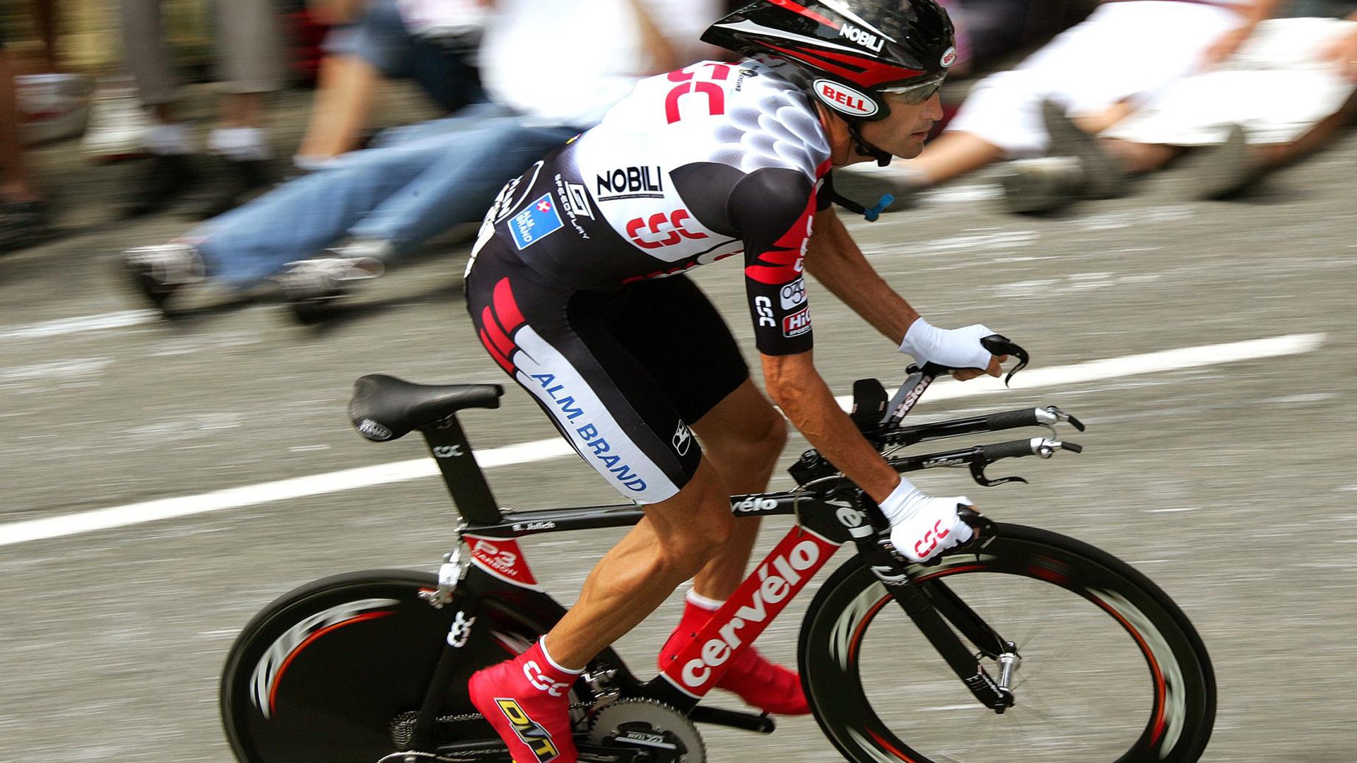 《电竞比赛怎样吸引年轻观众？内容创新是关键》，电竞如何吸引专业观众