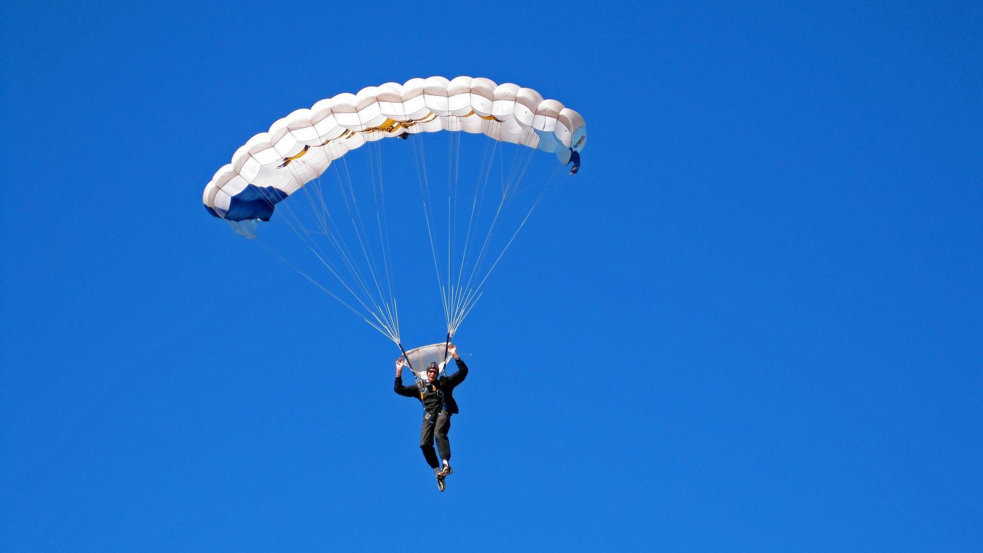 速度的极限：WRC赛道上的突破与创新技术，wrc赛车最高时速